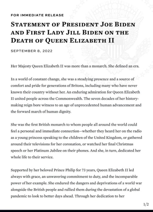 雅思阅读|London Bridge Is Down: 英国女王伊丽莎白二世去世，73岁查尔斯王子继承王位！